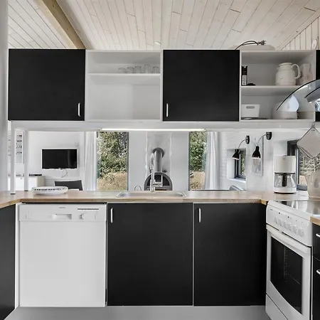 Stojanka - 1km From The Sea By Interhome