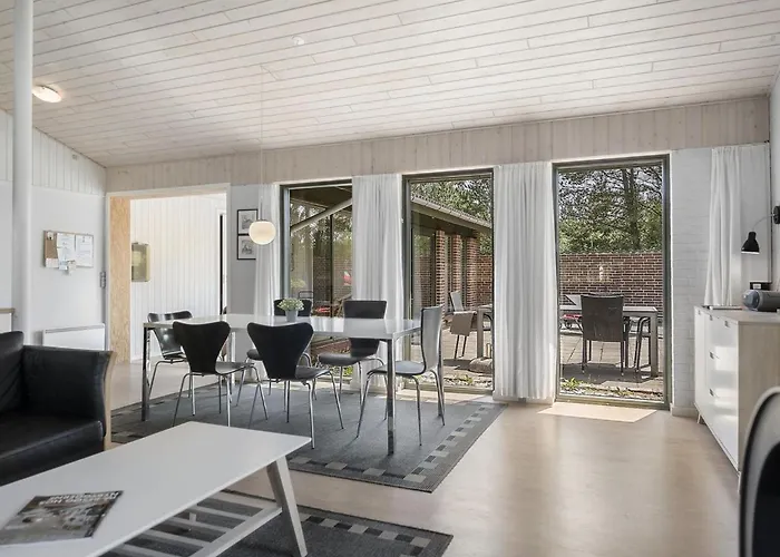 Stojanka - 1km From The Sea By Interhome Molby